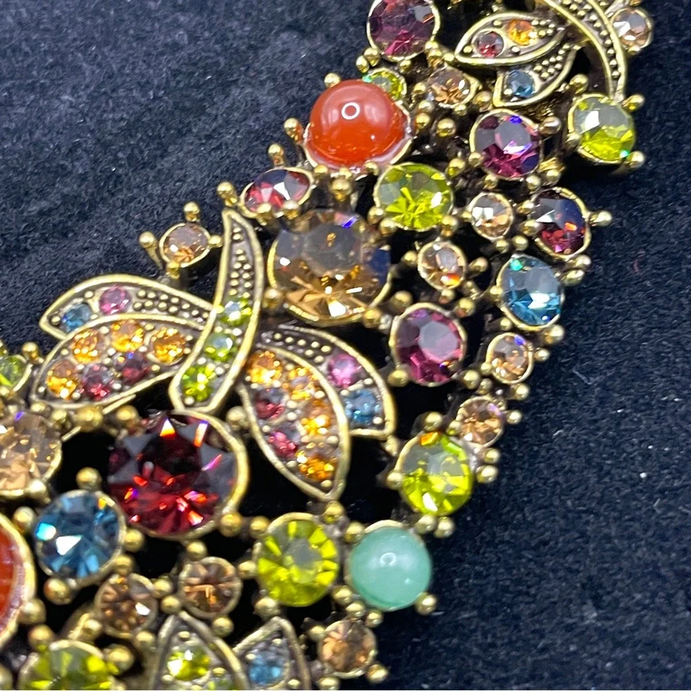 HEIDI DAUS Fantasy in Flight Crystal Dragonfly Collar Necklace Pierced Earrings